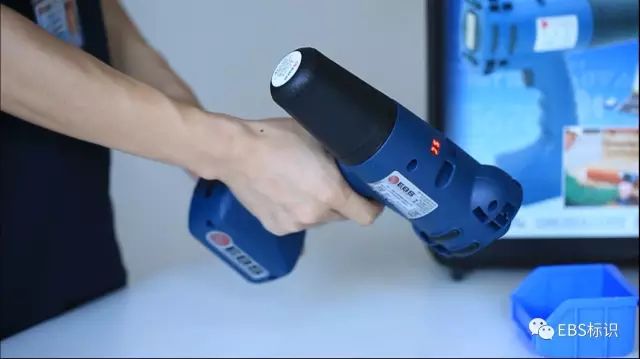 如何維護(hù)保養(yǎng)EBS250手持式噴碼機(jī)?