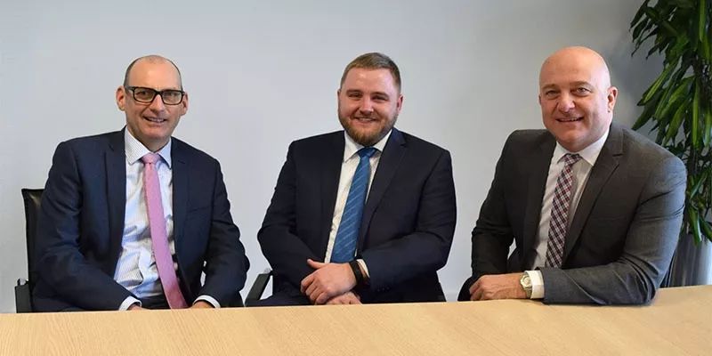 Craig Stobie,全球行業(yè)總監(jiān) Bart Vansteenkiste,全球生命科學(xué)部門經(jīng)理 Volker Watzke,歐盟醫(yī)療器械部門經(jīng)理